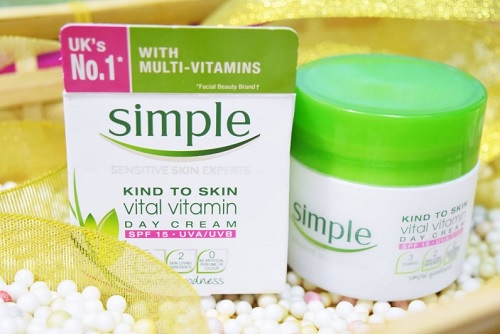 kem-duong-am-Simple-Kind-To-Skin-Vital-Vitamin